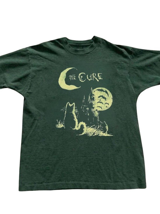 Gildan Tops - Gildan Cure Graphic Cat T-Shirt in Dark Green